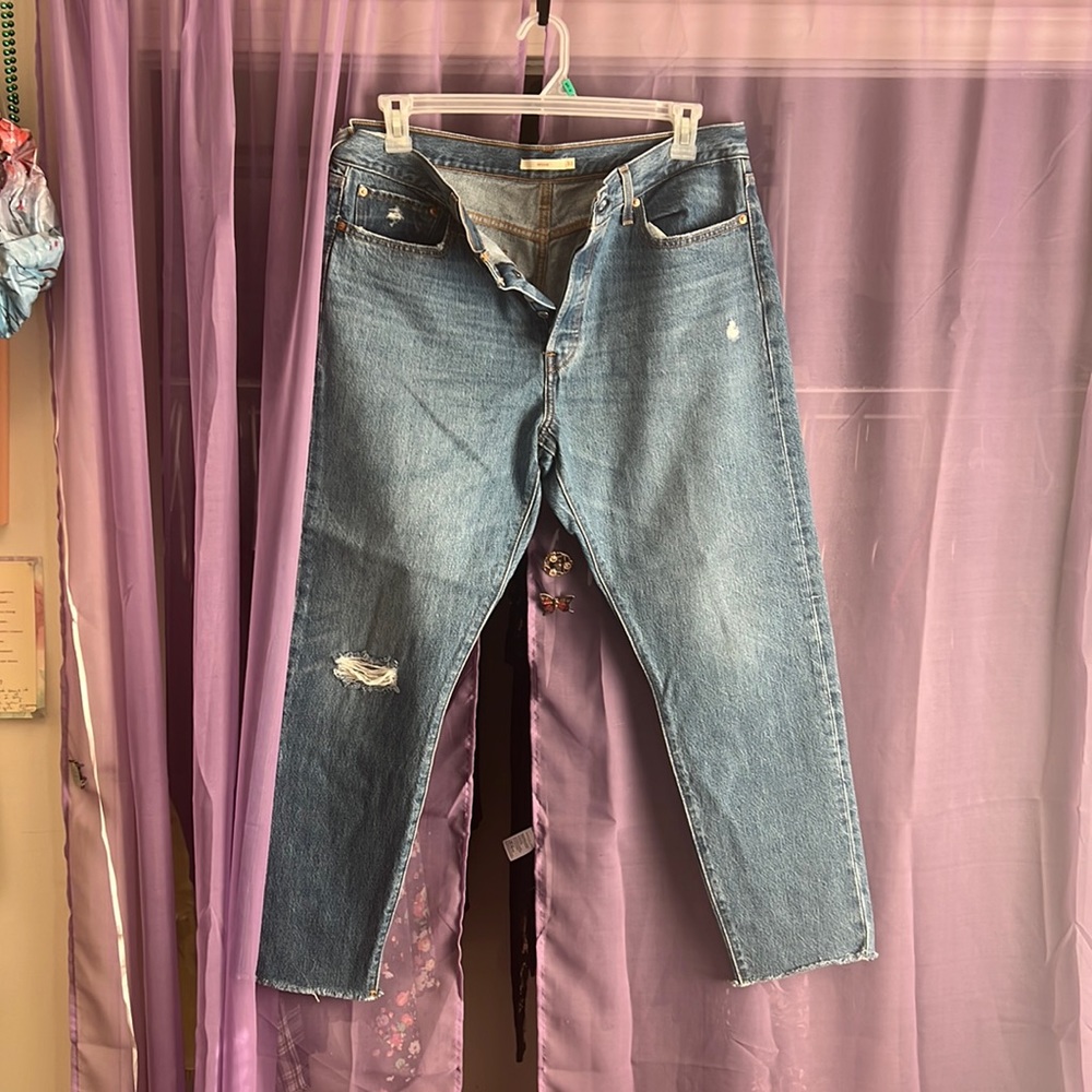 Levi’s wedgie jean